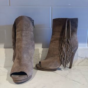 BCBG heel boots